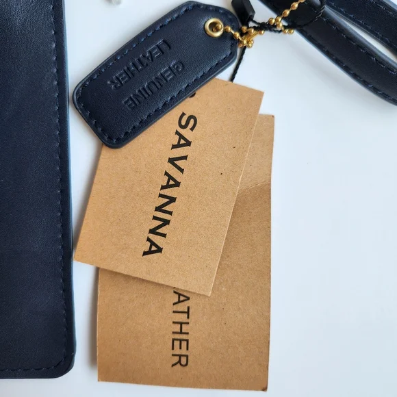 Savanna Genuine Leather Navy Wristlet Pouch Bag Zipper Soft New With Tags - Picture 2 of 15